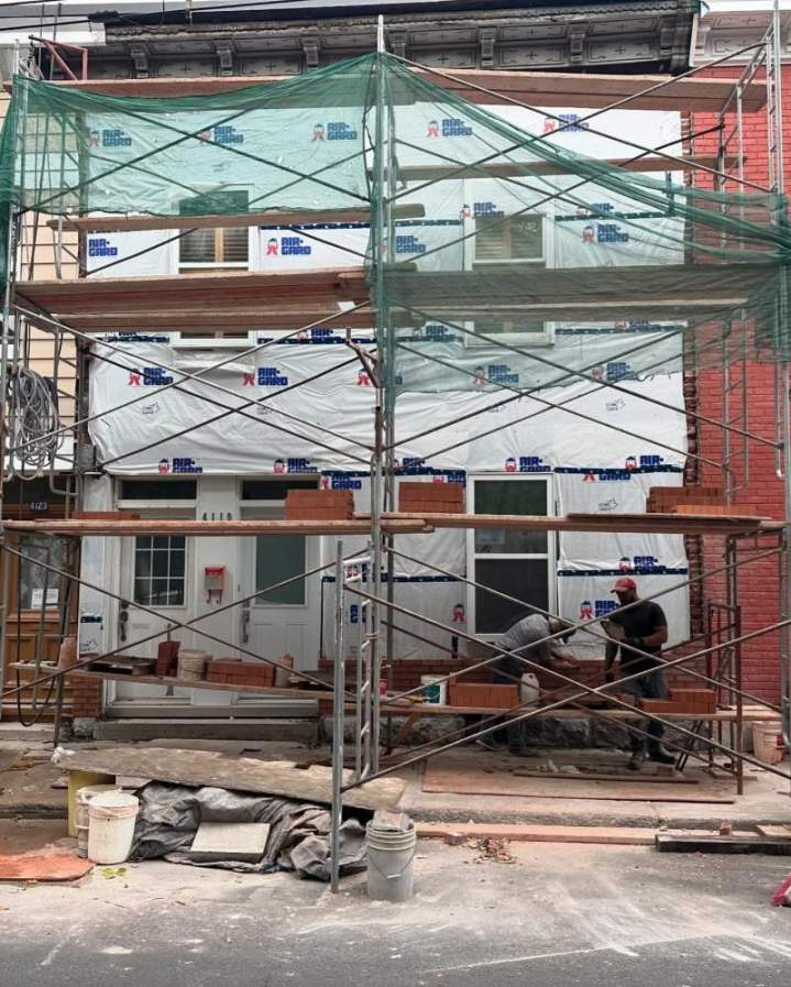 Travaux de maçonnerie, Delson